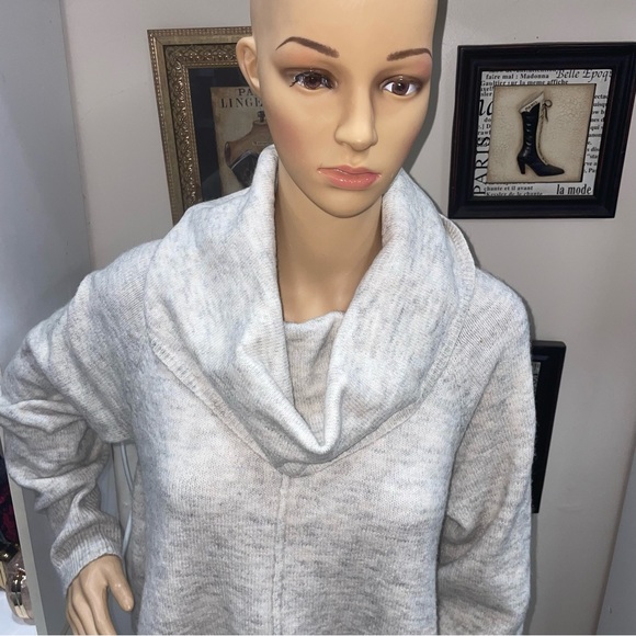 For Thee NWT! Heather Grey Turtleneck Sweater Size XL - Picture 4 of 15